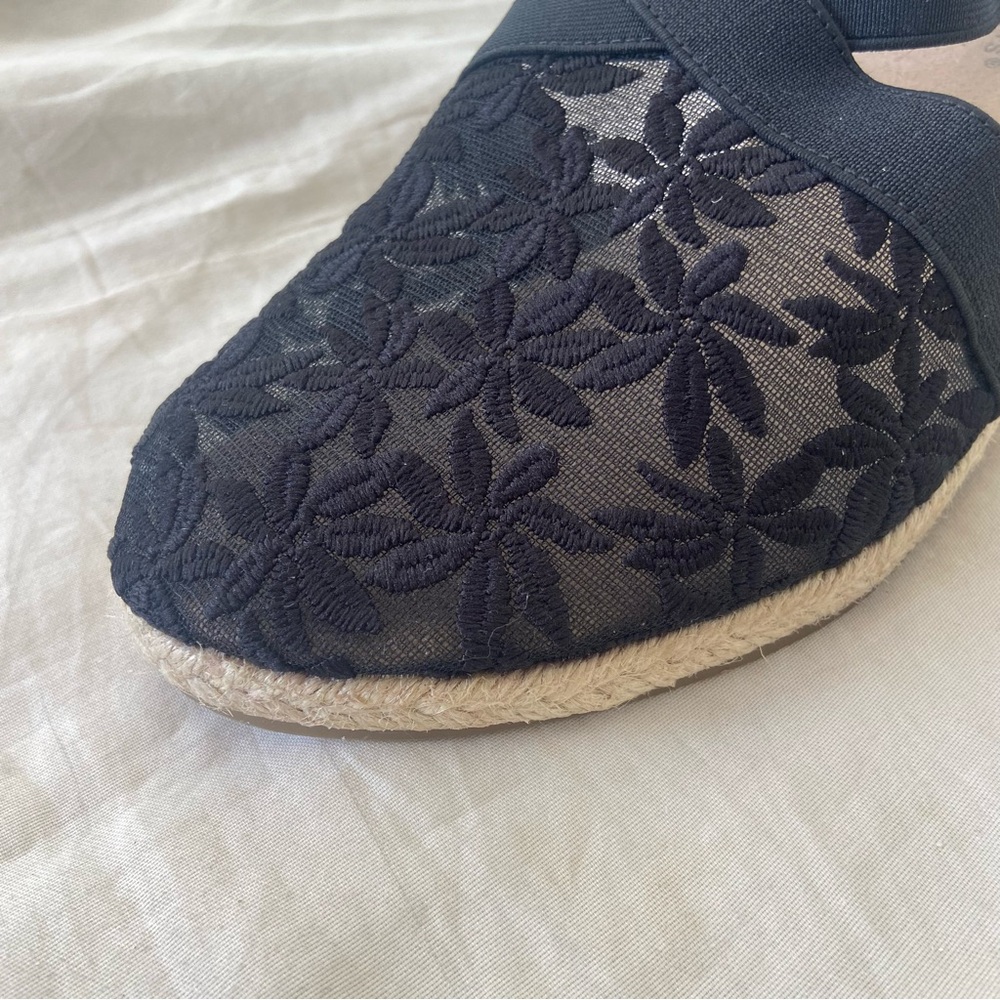 Cloud Walkers Black Round Toe Lace Elastic Slingback Espadrilles Wedge Sandals! - Picture 3 of 6